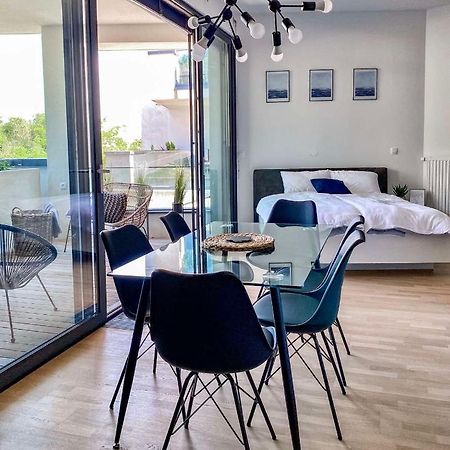 Seaview Apt Koper 1 Buitenkant foto